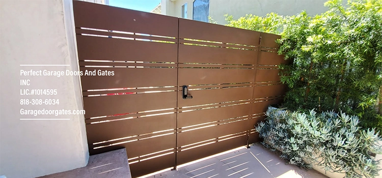 Palm Desert Mid-Century Modern Driveway Gate Installation